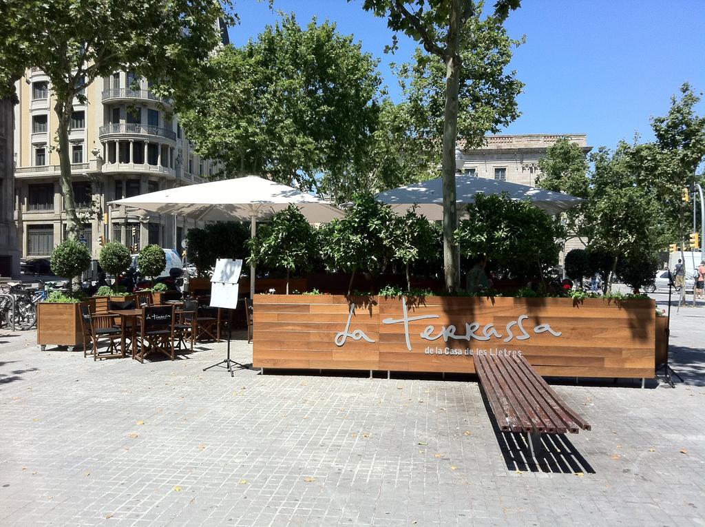 Apartamentos La Casa De Les Lletres 巴塞罗那 外观 照片