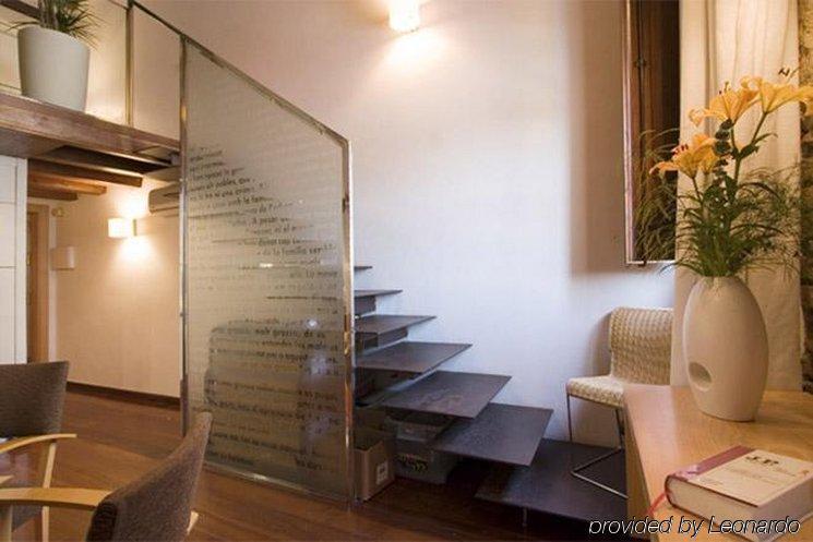 Apartamentos La Casa De Les Lletres 巴塞罗那 内观 照片